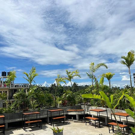 Yasis Surf Lodge Mirissa Bagian luar foto